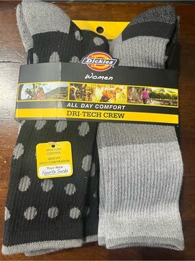 Dickies Women’s Gray & Black Dri-Tech Crew Socks - 6 pairs